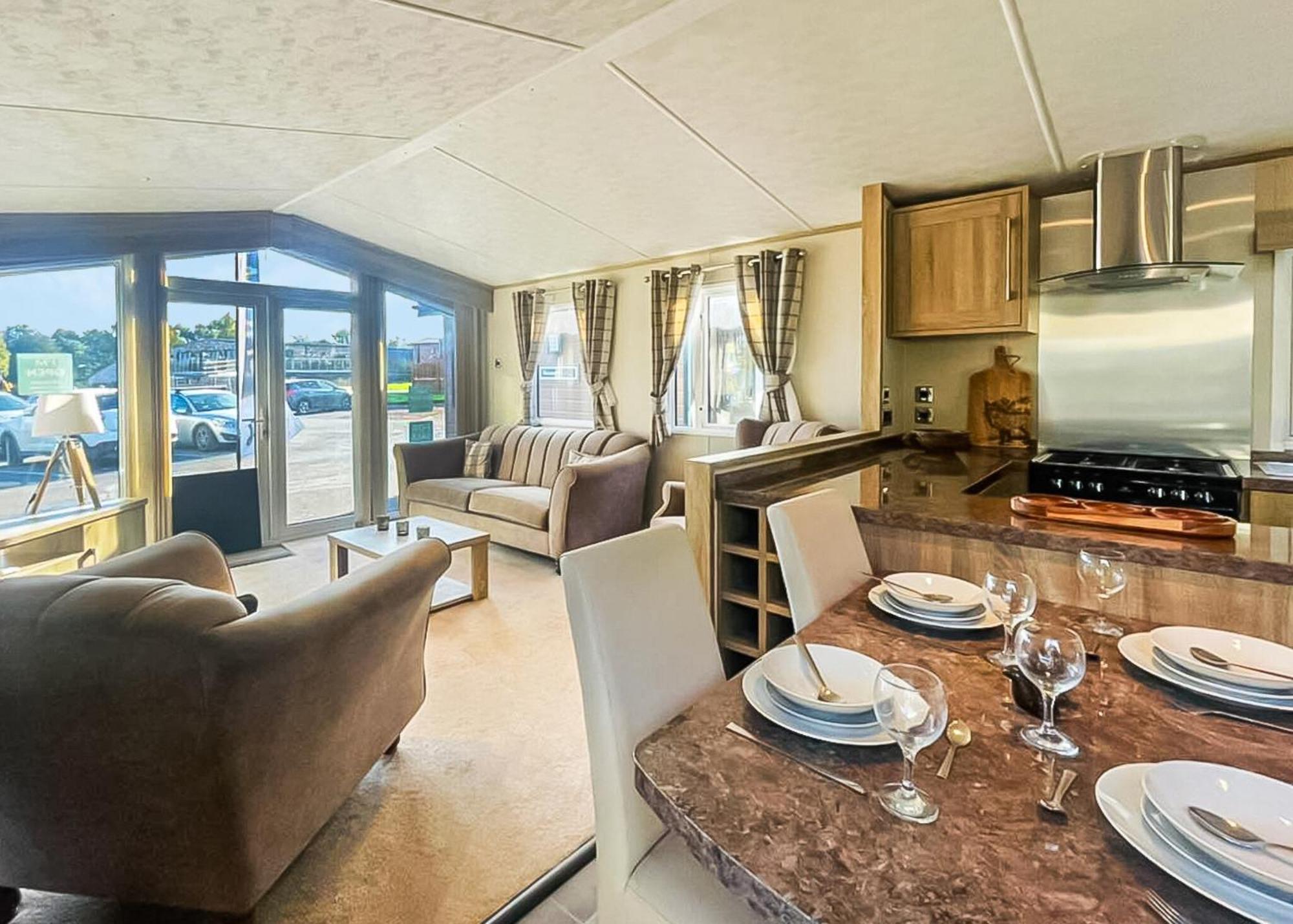 Percy Wood Country Park Hotel Swarland Room photo